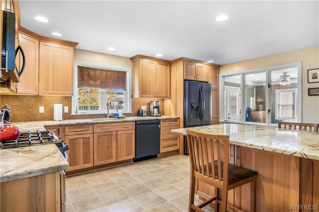 521 Thorncliff Road, Tonawanda, NY 14223