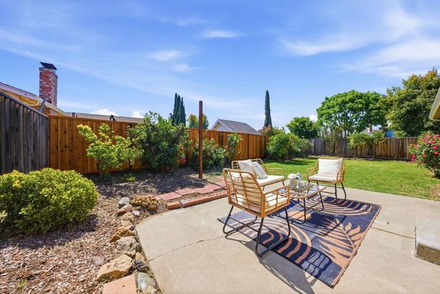 5484 Shadowcrest Way, San Jose, CA 95123