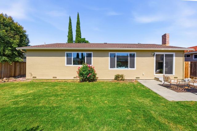 5484 Shadowcrest Way, San Jose, CA 95123