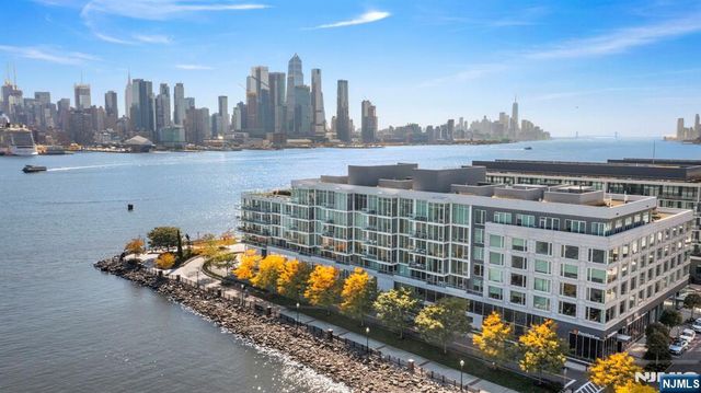 1000 Avenue At Port Imperial 410, Weehawken, NJ 07086