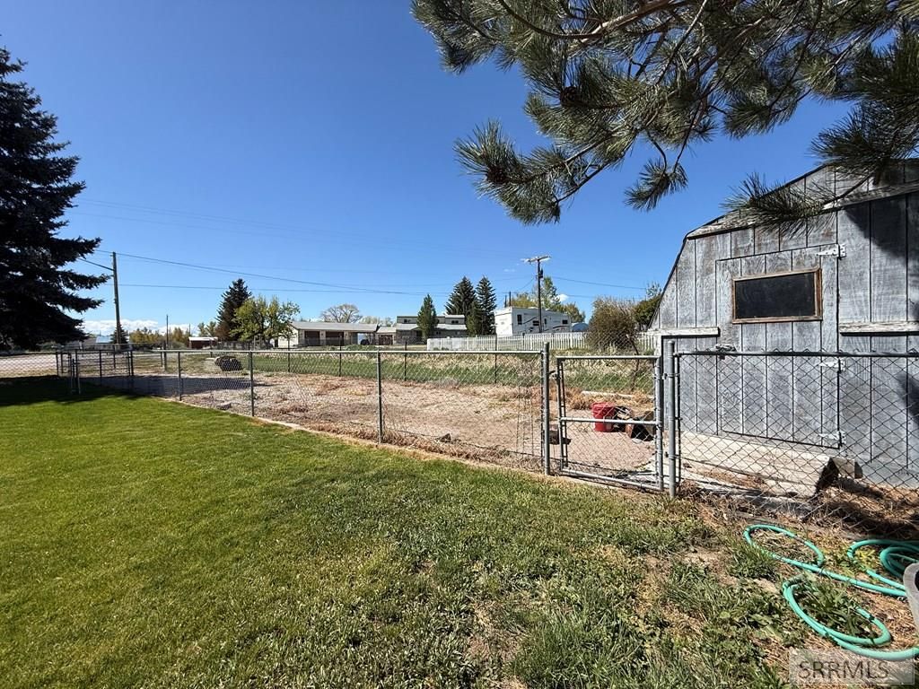 Image 15 of property listing at 502 W 11th Street, Mccammon, ID 83250
