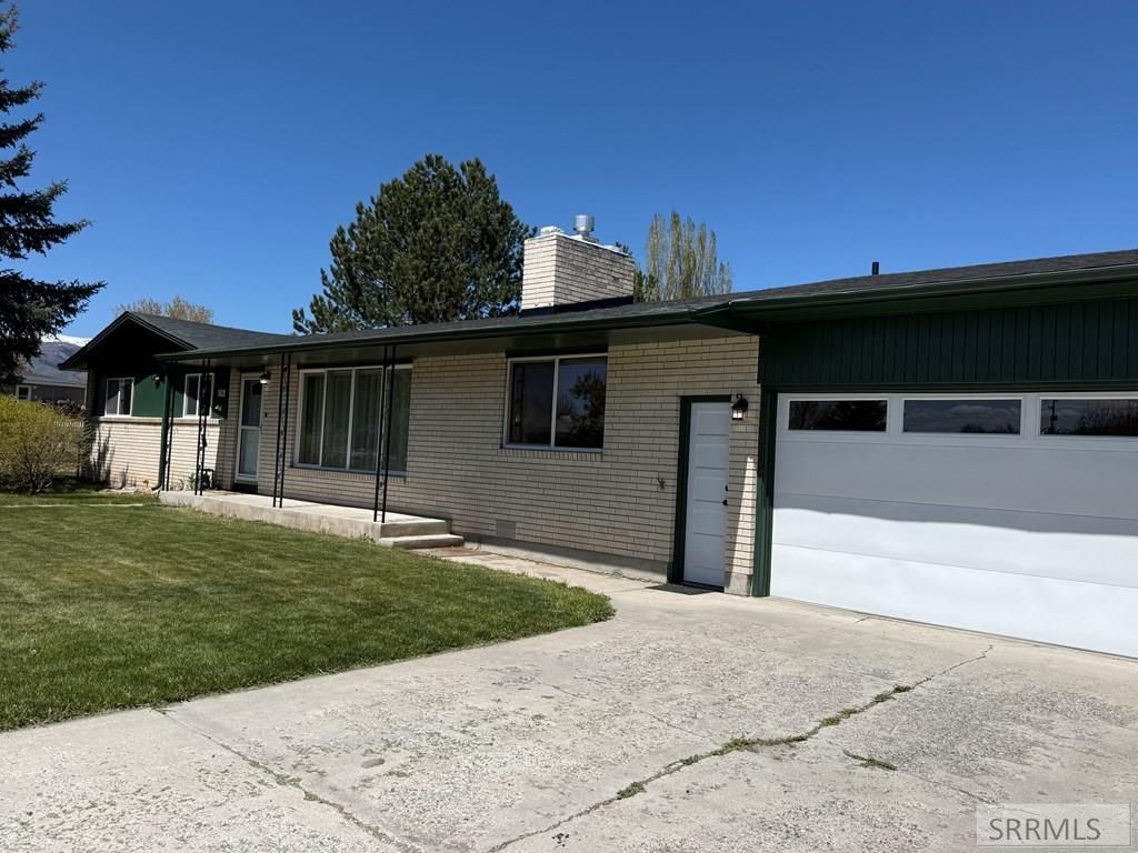 Image 16 of property listing at 502 W 11th Street, Mccammon, ID 83250