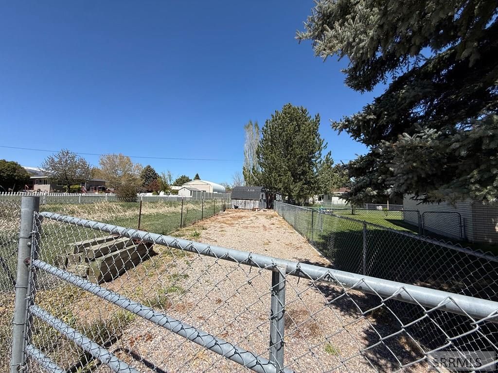 Image 26 of property listing at 502 W 11th Street, Mccammon, ID 83250
