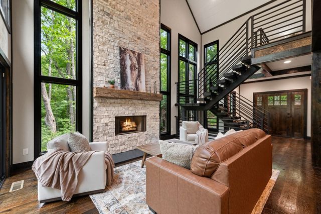 919 Price Road, Blue Ridge, GA 30513
