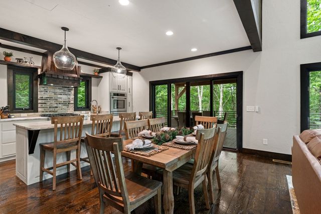 919 Price Road, Blue Ridge, GA 30513