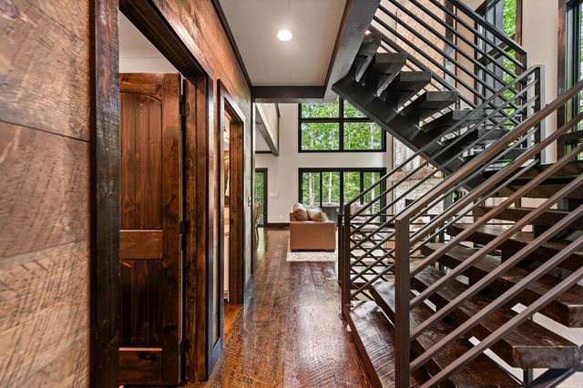 919 Price Road, Blue Ridge, GA 30513