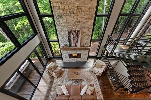 919 Price Road, Blue Ridge, GA 30513