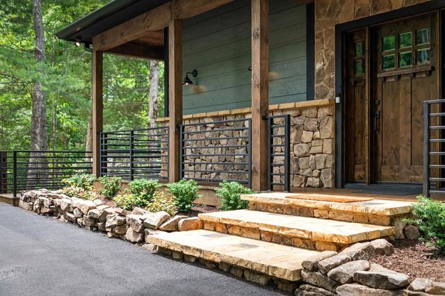 919 Price Road, Blue Ridge, GA 30513