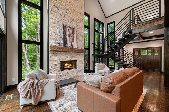 919 Price Road, Blue Ridge, GA 30513