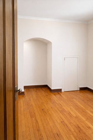 2207 N Nagle Avenue, Chicago, IL 60707