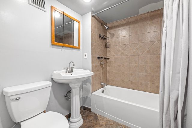 2207 N Nagle Avenue, Chicago, IL 60707