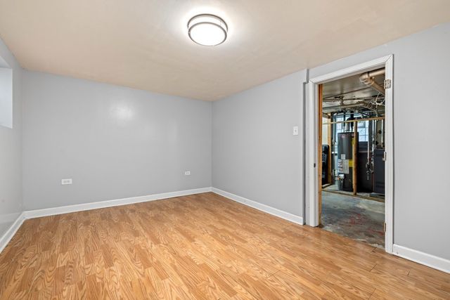 2207 N Nagle Avenue, Chicago, IL 60707