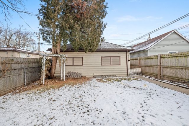 2207 N Nagle Avenue, Chicago, IL 60707