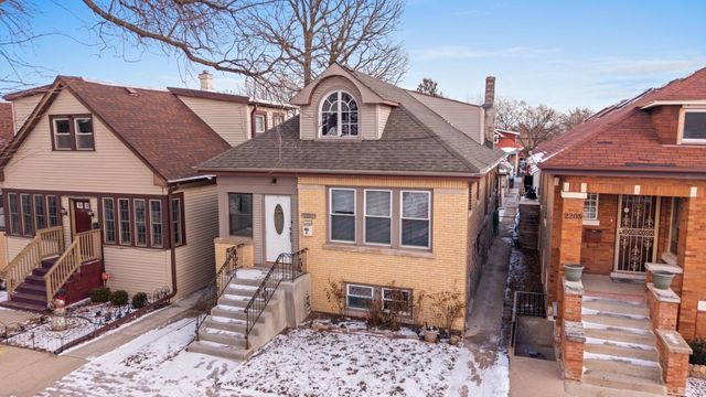 2207 N Nagle Avenue, Chicago, IL 60707
