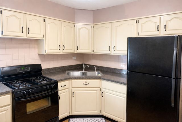 2207 N Nagle Avenue, Chicago, IL 60707