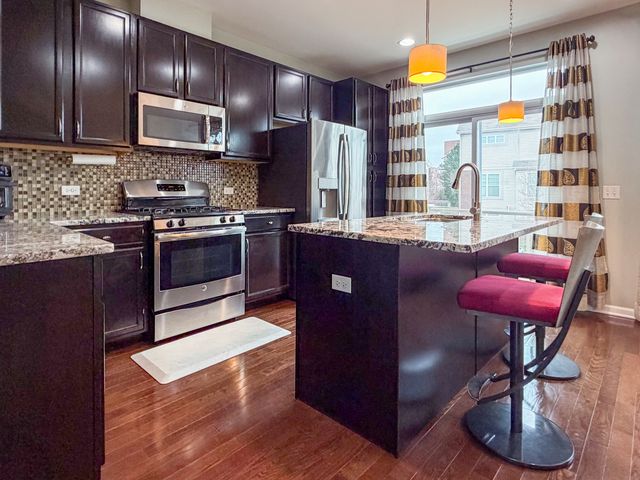 503 Lexington Lane, Rolling Meadows, IL 60008