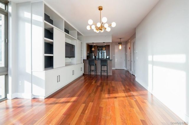 175 Huguenot Street 1605, New Rochelle, NY 10801