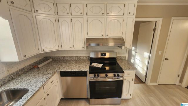 105 BEECHWOOD AVENUE, Hueytown, AL 35023
