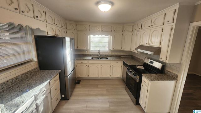105 BEECHWOOD AVENUE, Hueytown, AL 35023