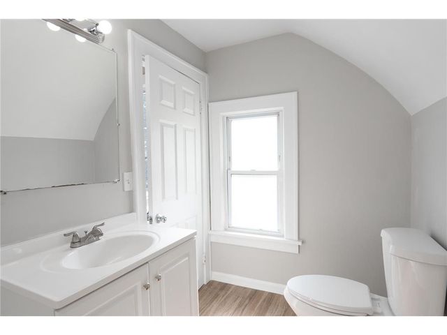 188 Wyoming Street E, Saint Paul, MN 55107