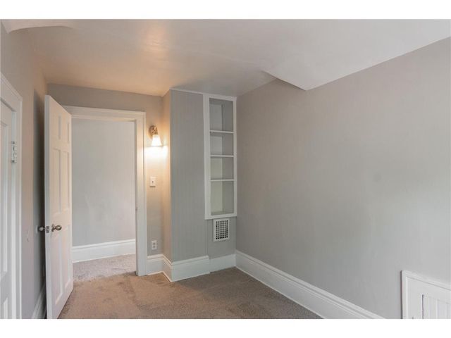 188 Wyoming Street E, Saint Paul, MN 55107