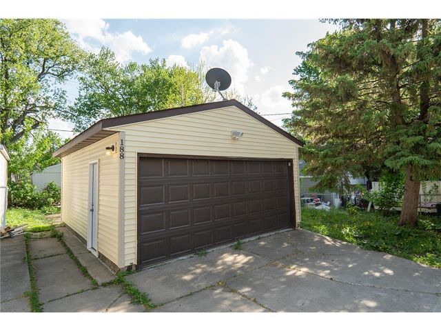 188 Wyoming Street E, Saint Paul, MN 55107
