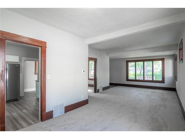 188 Wyoming Street E, Saint Paul, MN 55107