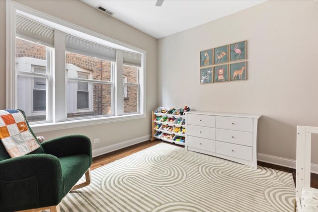 4415 N Racine Avenue 2S, Chicago, IL 60640