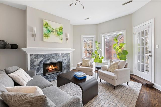 4415 N Racine Avenue 2S, Chicago, IL 60640