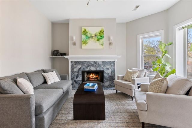 4415 N Racine Avenue 2S, Chicago, IL 60640