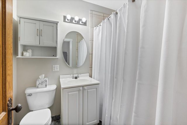 4415 N Racine Avenue 2S, Chicago, IL 60640