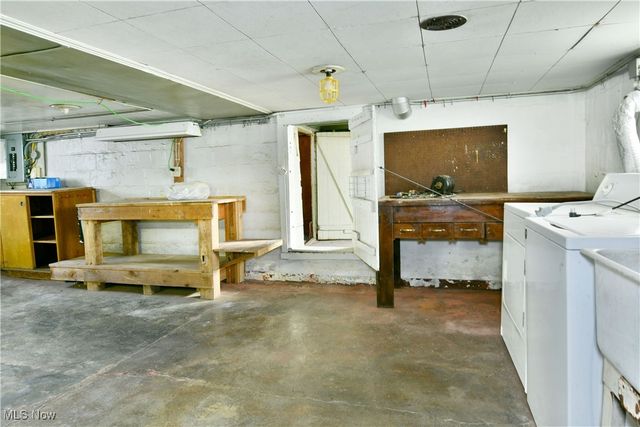 1225 Beech Street, Niles, OH 44446