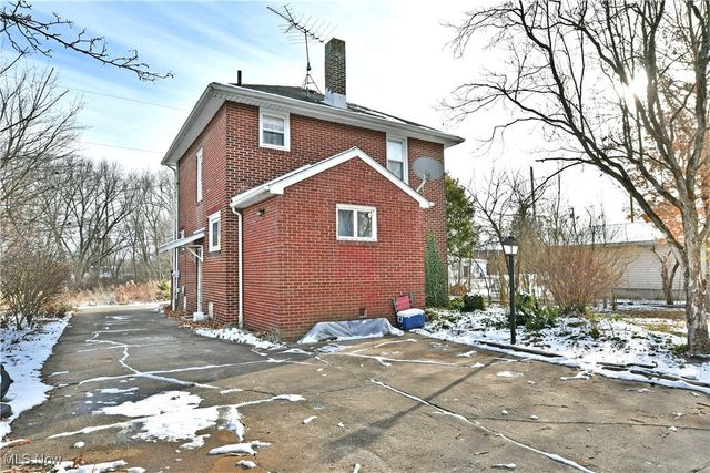 1225 Beech Street, Niles, OH 44446