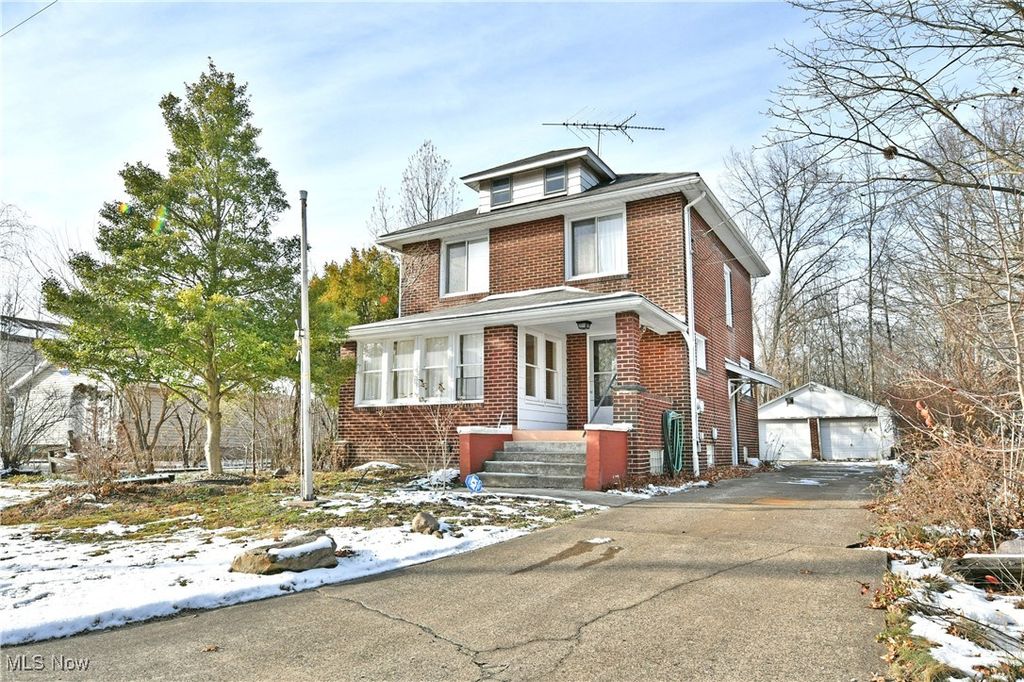 1225 Beech Street, Niles, OH 44446