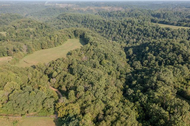 8450 KY-196 Road, Nancy, KY 42544