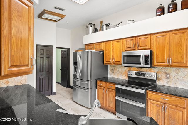 7195 JONES Road, Jacksonville, FL 32219