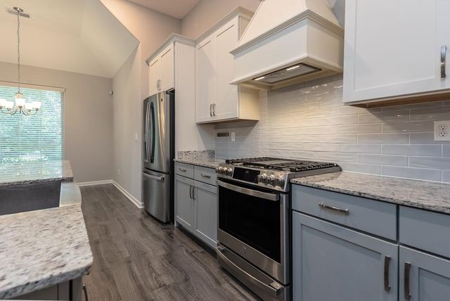 190 LAUREL GLEN DR, Oakland, TN 38060