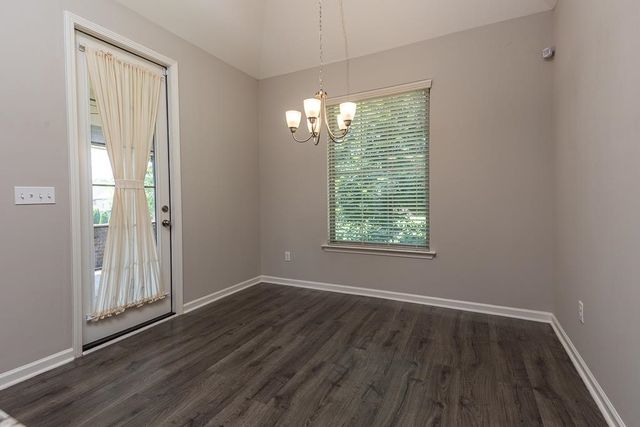 190 LAUREL GLEN DR, Oakland, TN 38060