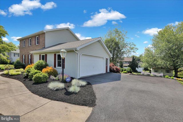 169 NORWAY LN, Lebanon, PA 17042