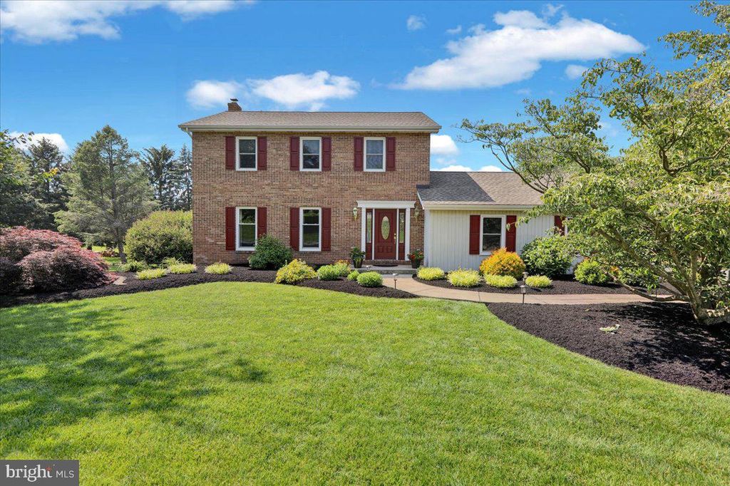 169 NORWAY LN, Lebanon, PA 17042