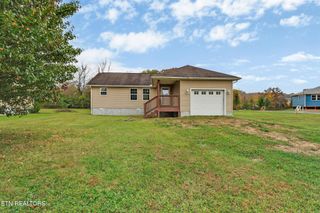 2341 Bowman Loop, Crossville, TN 38571