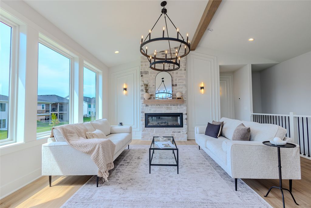 4650 178th Street, Urbandale, IA 50323