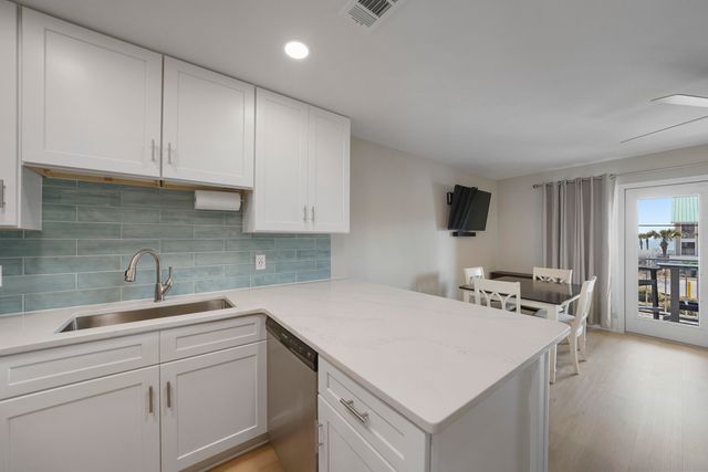 3191 Scenic Highway 98 UNIT 202, Destin, FL 32541