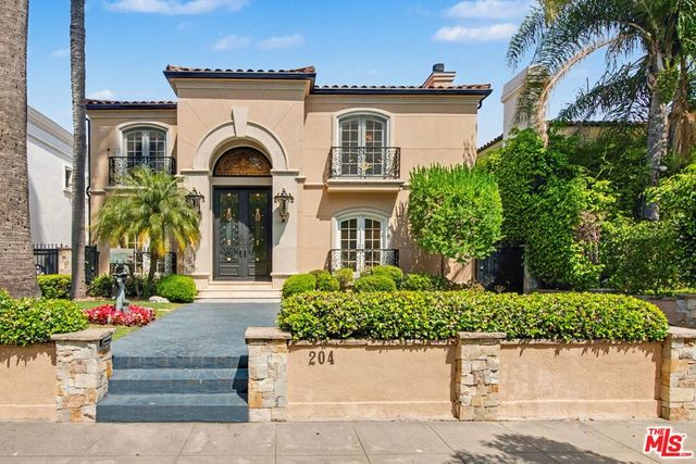 204 Foothill Road, Beverly Hills, CA 90210