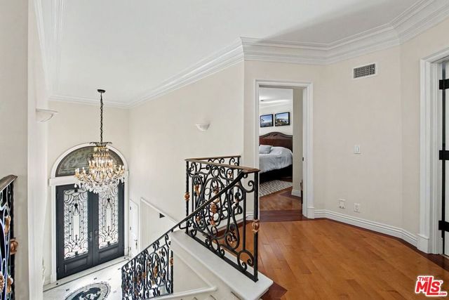204 Foothill Road, Beverly Hills, CA 90210