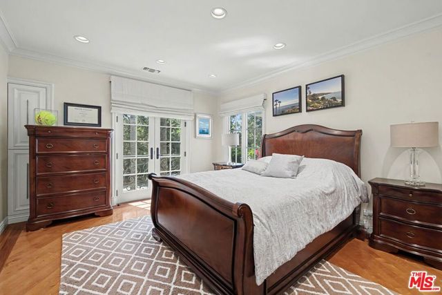 204 Foothill Road, Beverly Hills, CA 90210