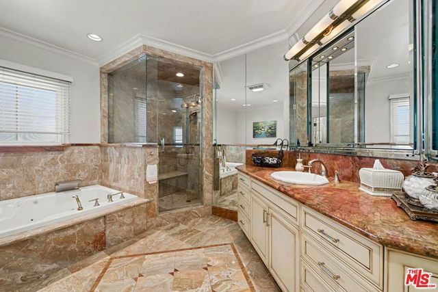 204 Foothill Road, Beverly Hills, CA 90210
