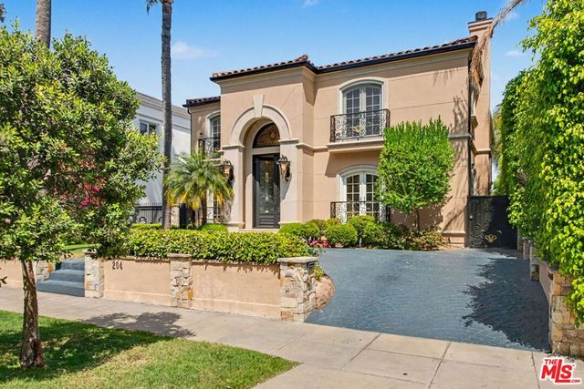 204 Foothill Road, Beverly Hills, CA 90210