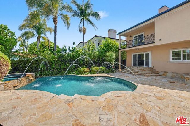 204 Foothill Road, Beverly Hills, CA 90210