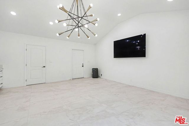204 Foothill Road, Beverly Hills, CA 90210